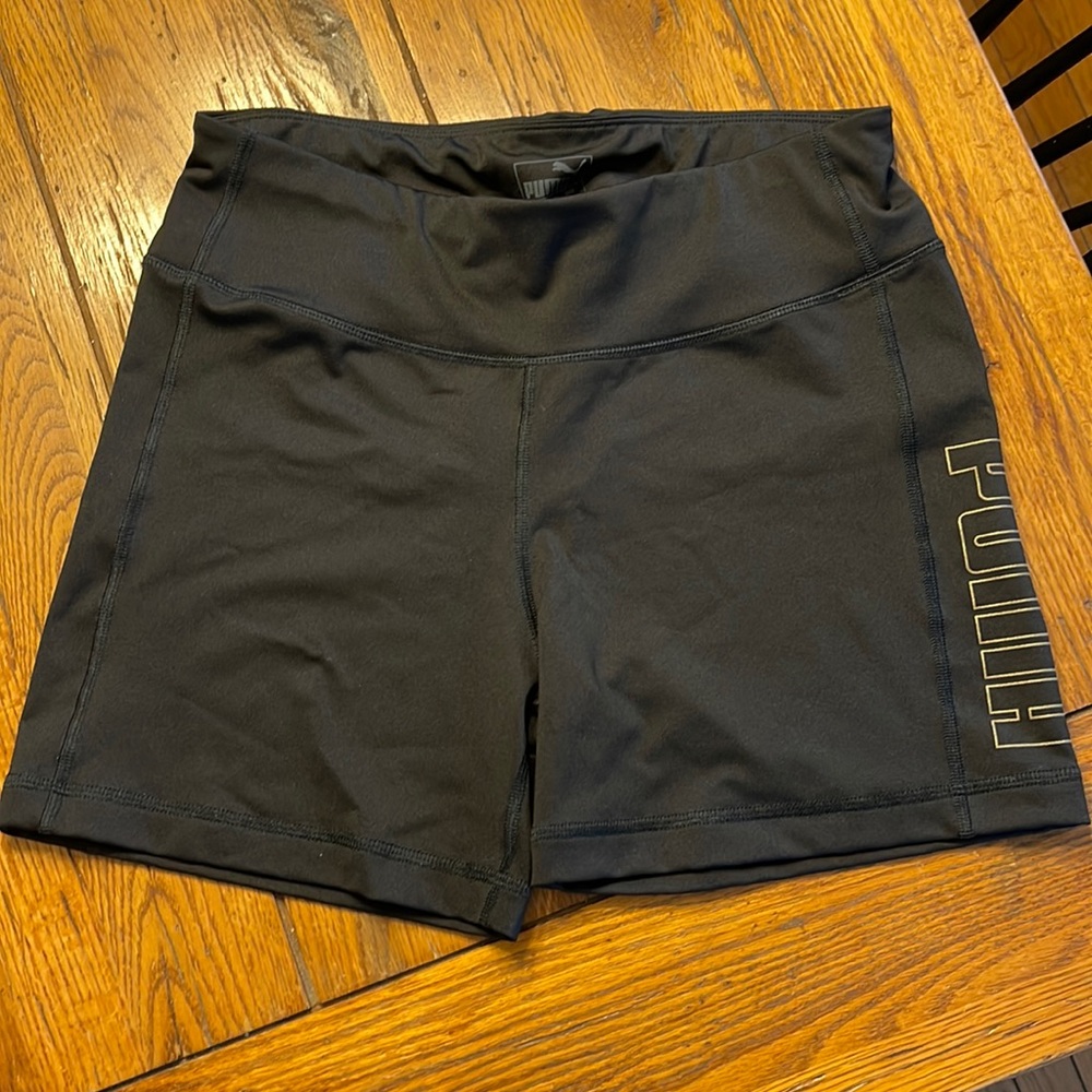 Womens Puma active shorts